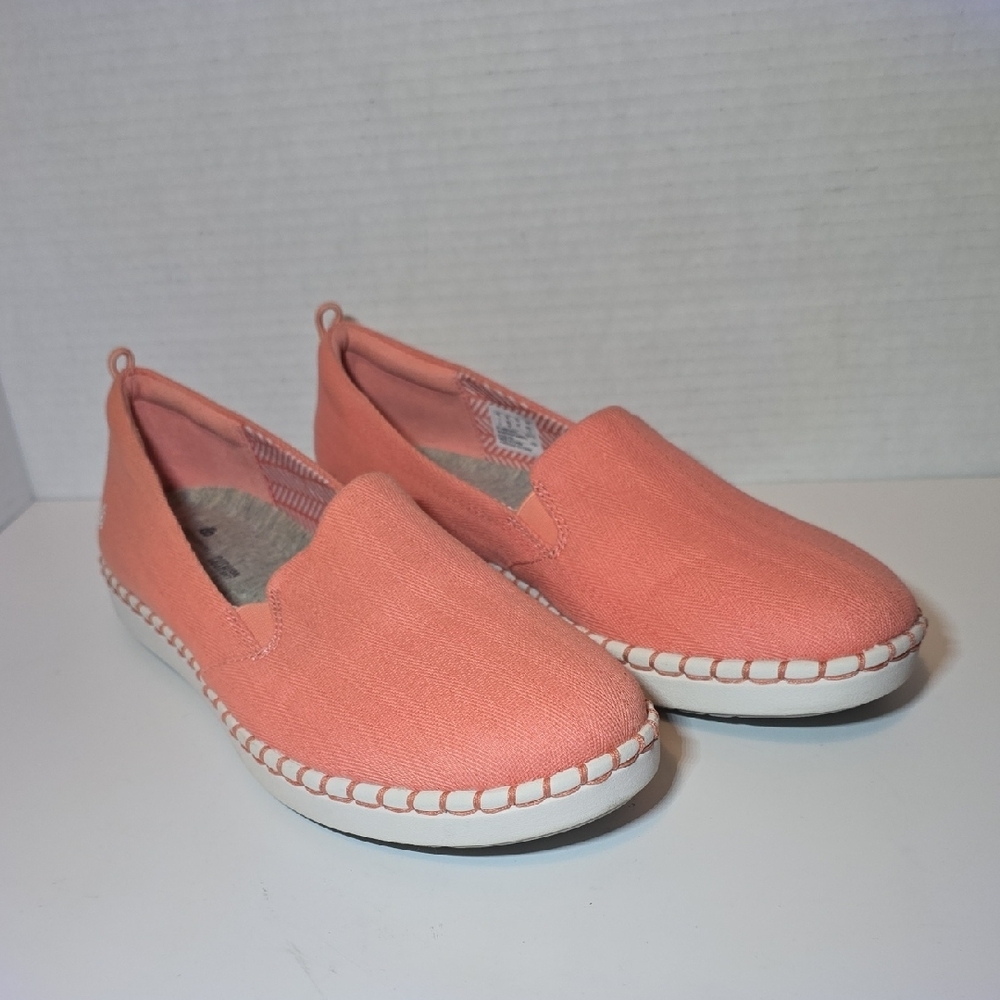 Clarks Cloud Steppers, Peach, Size 7